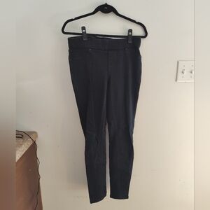 Liverpool Pull On "The Denim Legging" Jeans